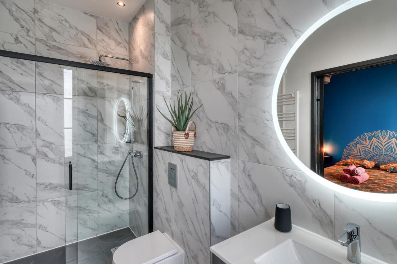 Ferienwohnung Superbe 2 Pieces Avec Jacuzzi Privatif Face Gare Proche Cathedrale Chartres Exterior foto
